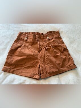 Liz Claiborne Pleated shorts | Rust Brown Color | Rolled up | Size 6
